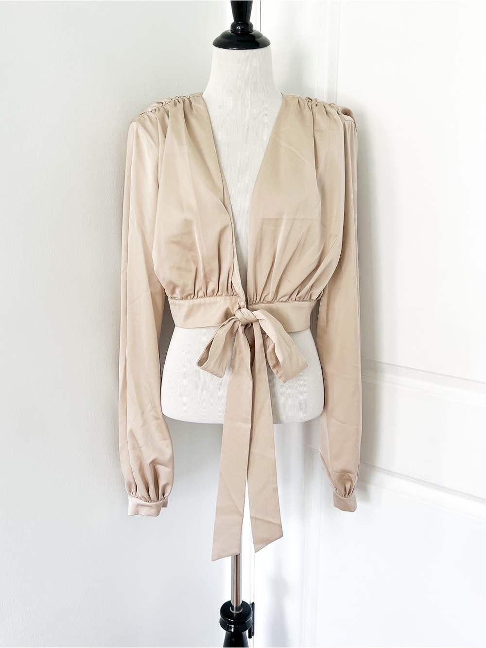 NBD Beige Tie-Front V-Neck Long Sleeve Blouse - Large